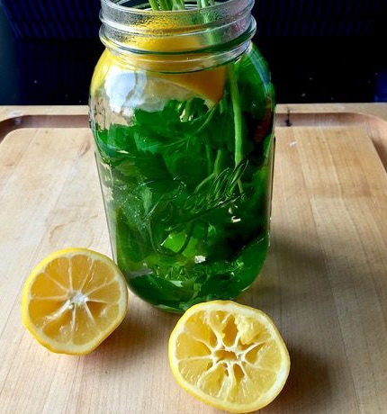 лимон и петрушка для выведения камней из почек